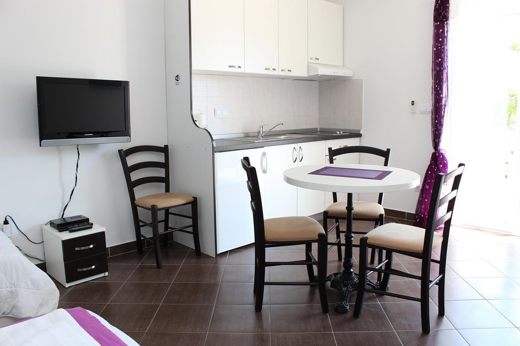 Apartments Palma Šibenik Стая снимка