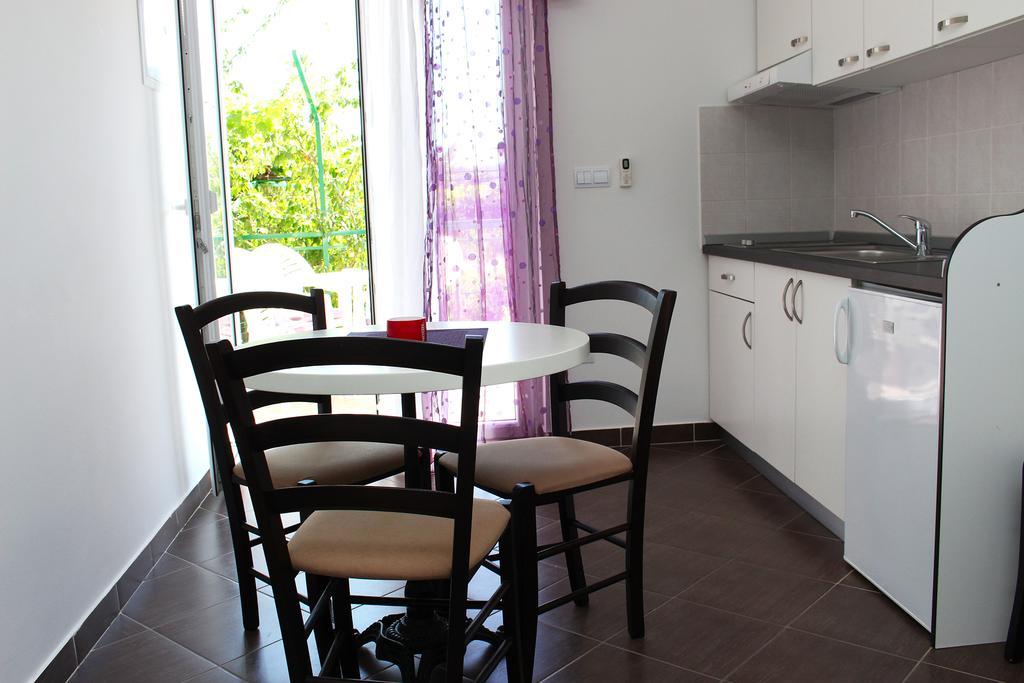 Apartments Palma Šibenik Стая снимка