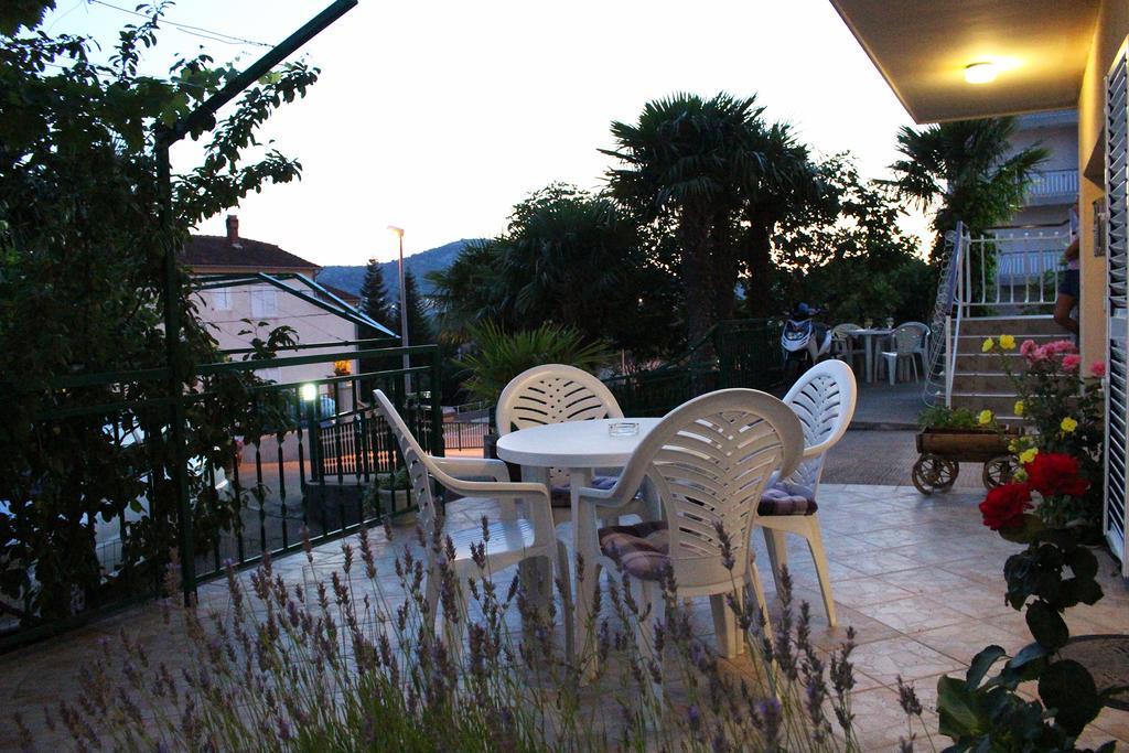 Apartments Palma Šibenik Стая снимка